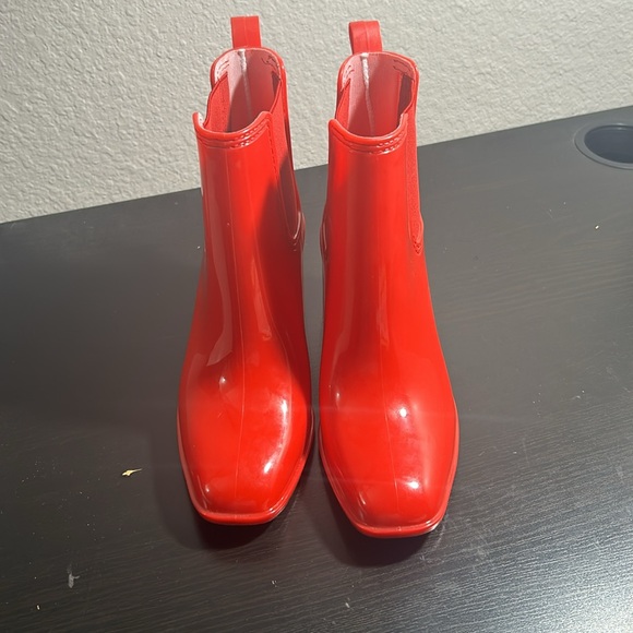 Jeffrey Campbell Red Hurricane Chelsea Boots - Picture 2 of 8